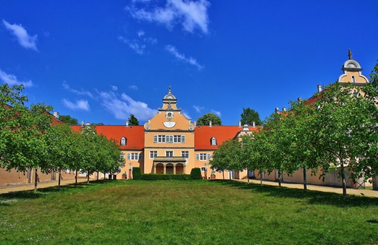 hunting lodge, building, architecture, castle